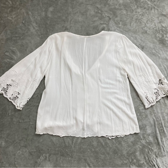 Soft Surroundings White Button Front Top Bell Sleeve Embroidered Crochet Hem S - Picture 3 of 9